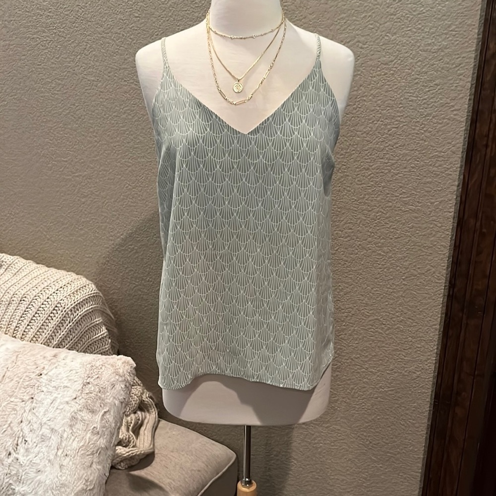 Mint Green Sleeveless Patterned Blouse